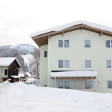 Haus Van Der Leij Apartment Russbach am Pass Gschuett
