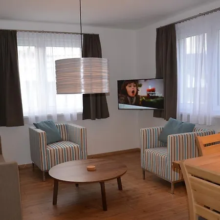 Haus Van Der Leij Russbach am Pass Gschuett