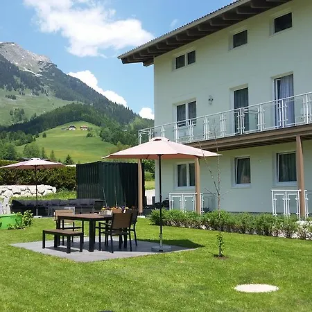 Haus Der Leij Apartmán *