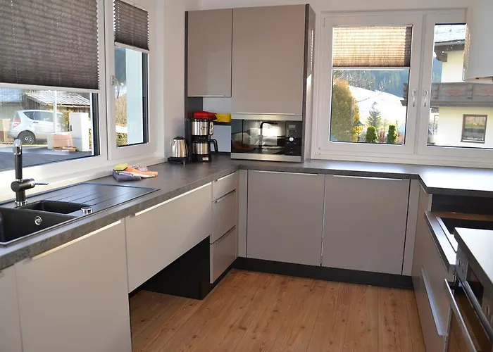 Apartment Haus Van Der Leij Russbach am Pass Gschuett