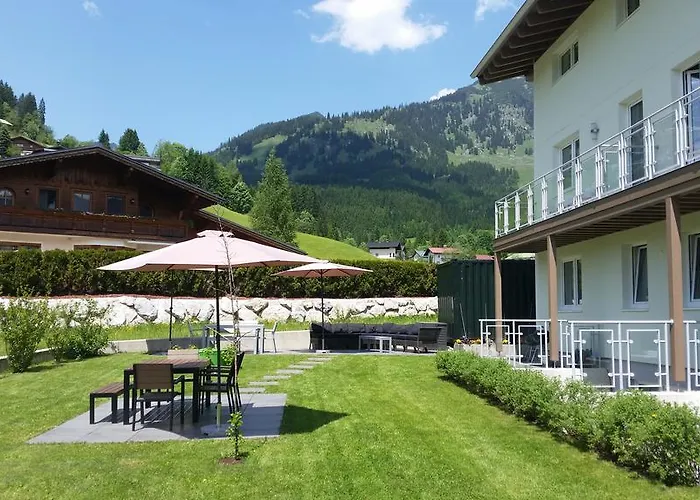 Apartment Haus Van Der Leij Russbach am Pass Gschuett